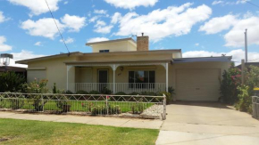 Гостиница City Holiday Home Mildura  Милдура